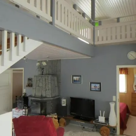 Peuranpolku B - Spacious 2br With Sauna